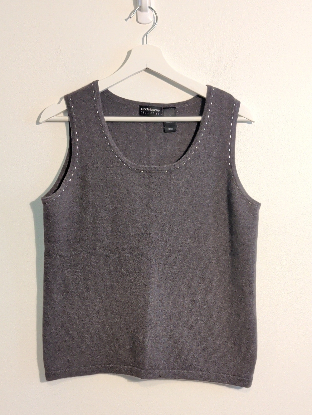 CASHMERE Liz Claiborne sleeveless knit top - size large